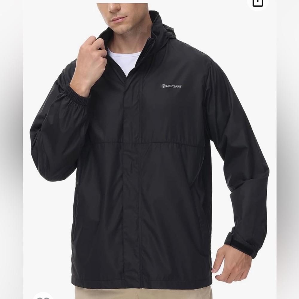 Men’s XL Black Windbreaker. NWT. Come with Carry Pouch. Lightbare Brand